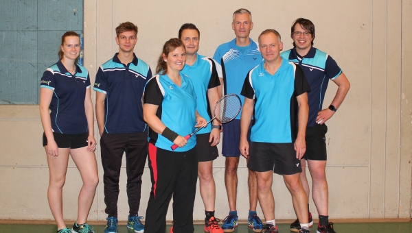 1. Badmintonmannschaft visiert Tabellenspitze an